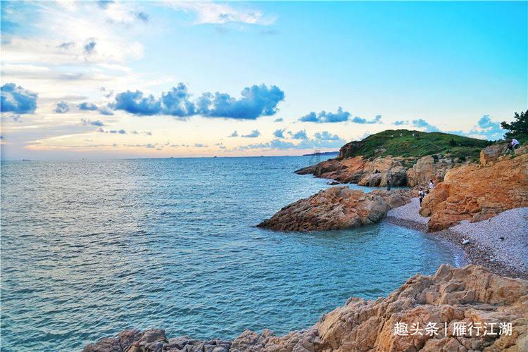 关婷娜41岁零下20度光腿拍照，泡温泉皮肤白得发光！