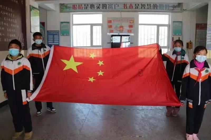 标准版旗舰机型的性价比提升