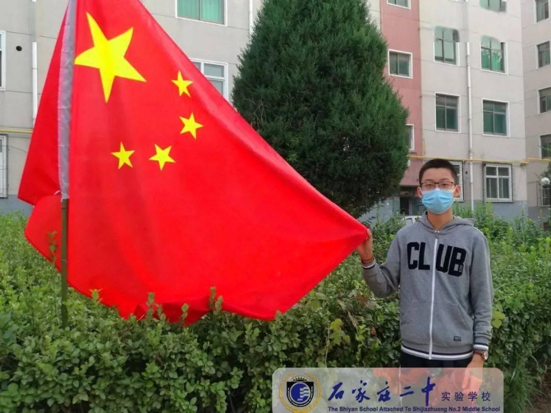 宇宙蜜蜂无敌版