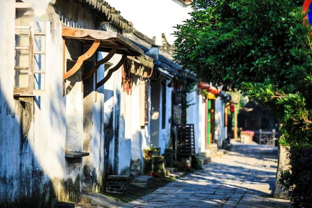 倒计时7天!集齐三亚年货节3张海报“召唤”神秘礼物