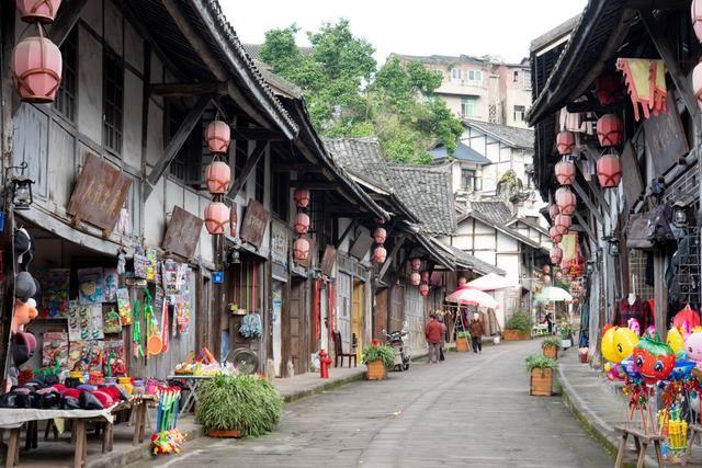 解锁吉鹿力,探索