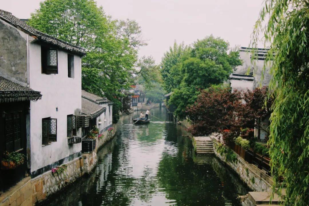 大家都怎么看待办公室恋情游戏画面